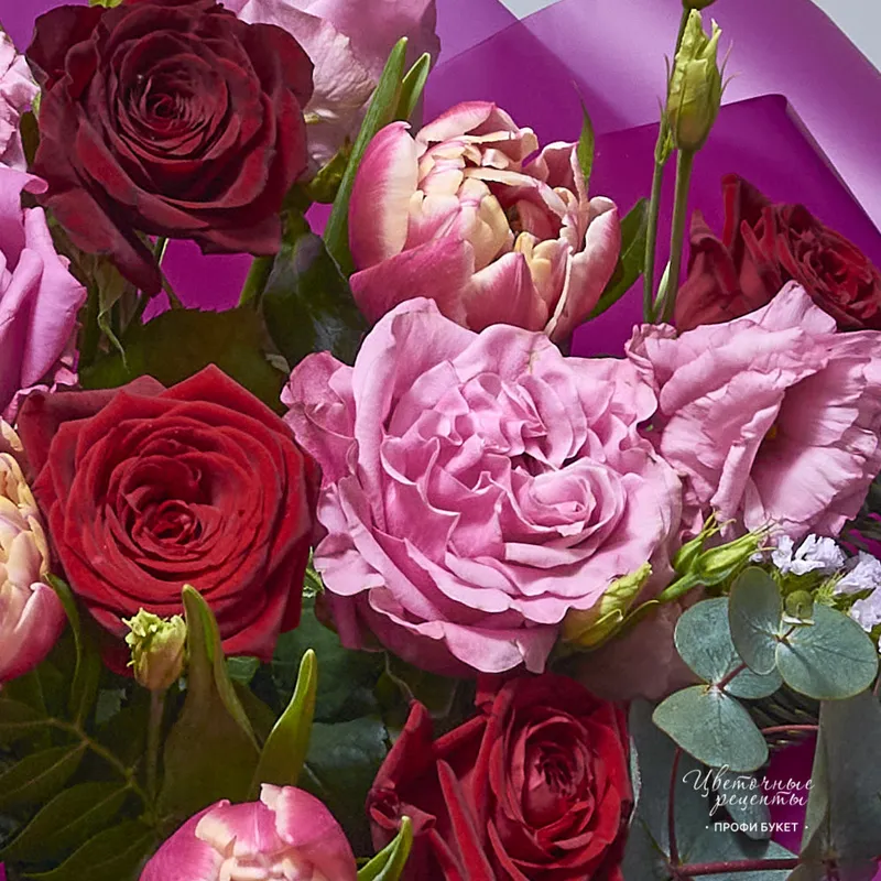 Букет "Адель" из роз, тюльпанов, статицы и нобилиса, фото 4