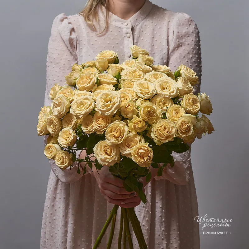 Букет из 9 кустовых роз «Салинеро», фото 1