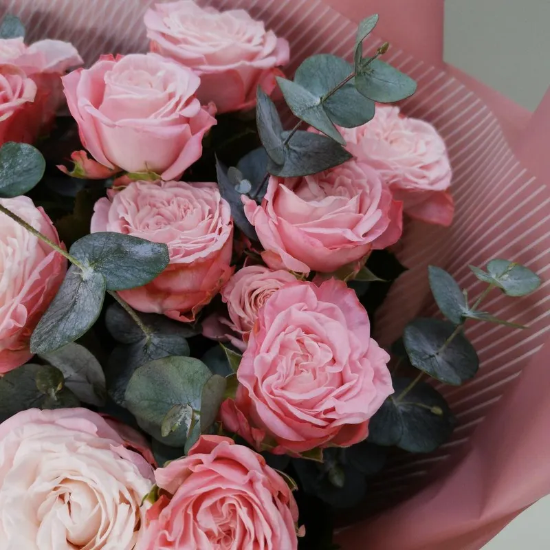 Букет из очаровательных пионовидных роз «Мадам Бомбастик», фото 4