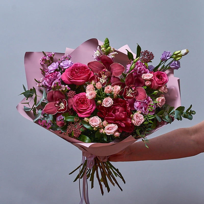 Яркий букет с пионовидной розой и орхидеей, фото 3