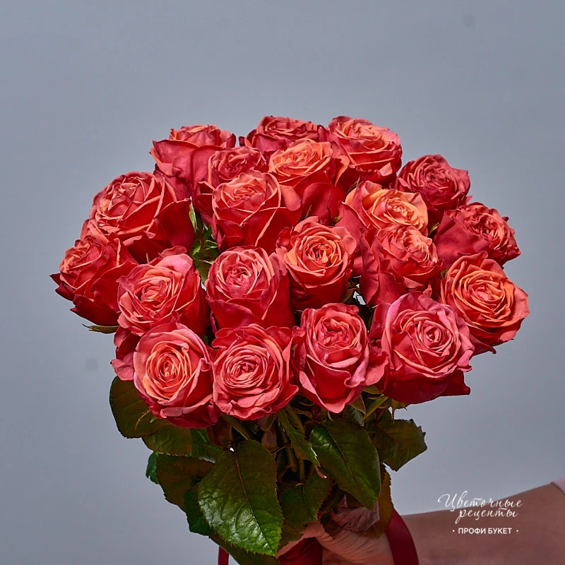 Монобукет из оранжевых пионовидных роз, фото 5
